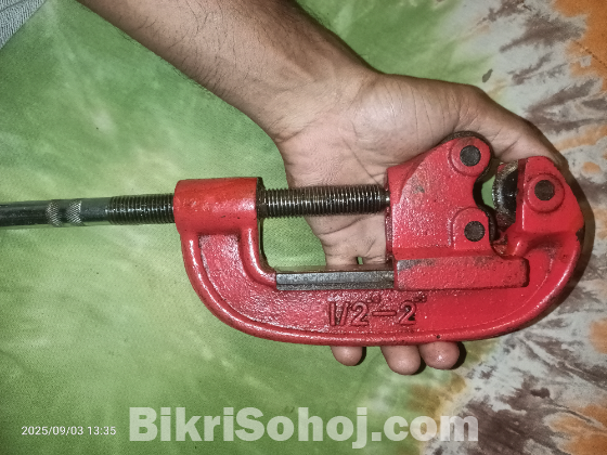 পাইপ কাটার